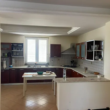 Letizia بيت للعطل *